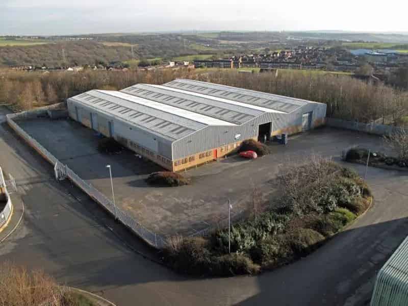 Modern Warehouse with Secure Yard and Flexible Lease Terms