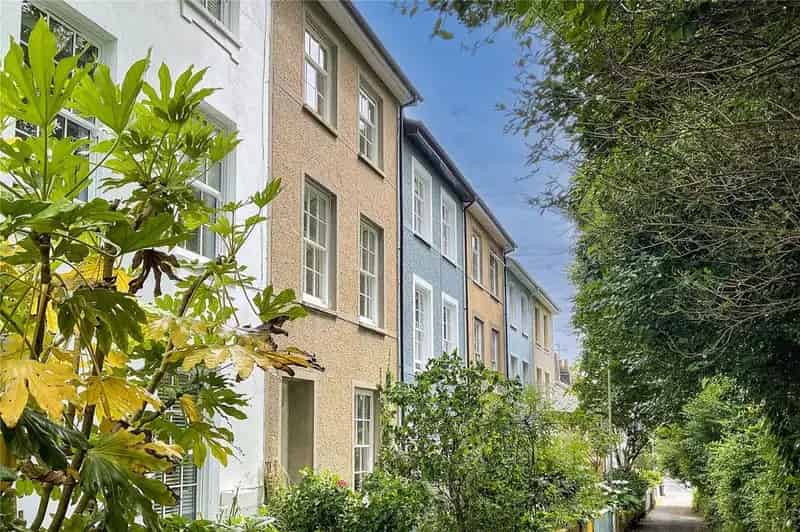 4 Bedroom Terraced House for Sale