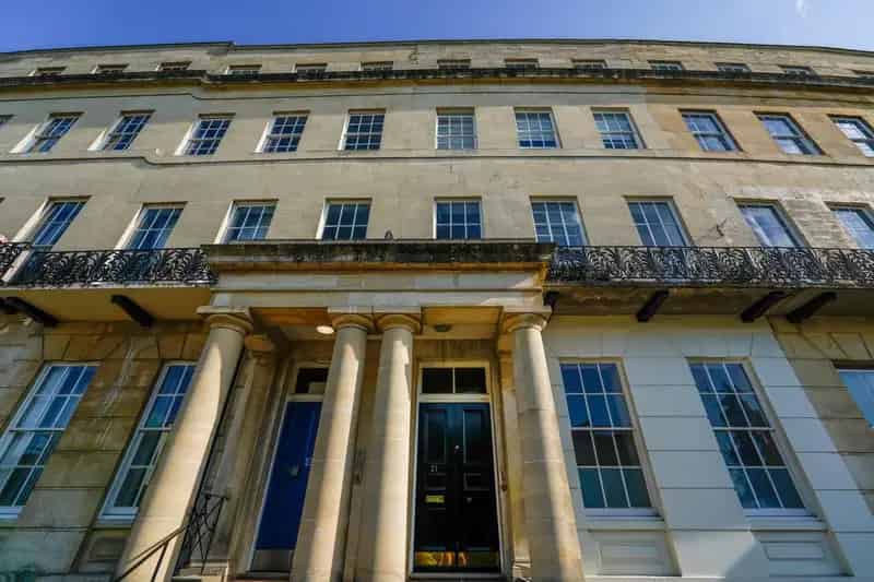 1 Bedroom Apartment for Sale in Cheltenham