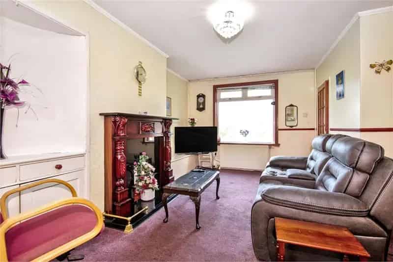 2 Bed House St Andrews - Terrace with Garden and Parking
