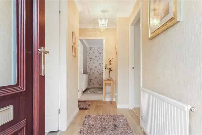 Detached Bungalow with 2 Reception Rooms Rosyth