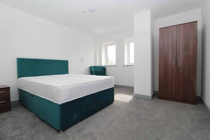 City Centre Apartment - Fully Furnished One Bedroom