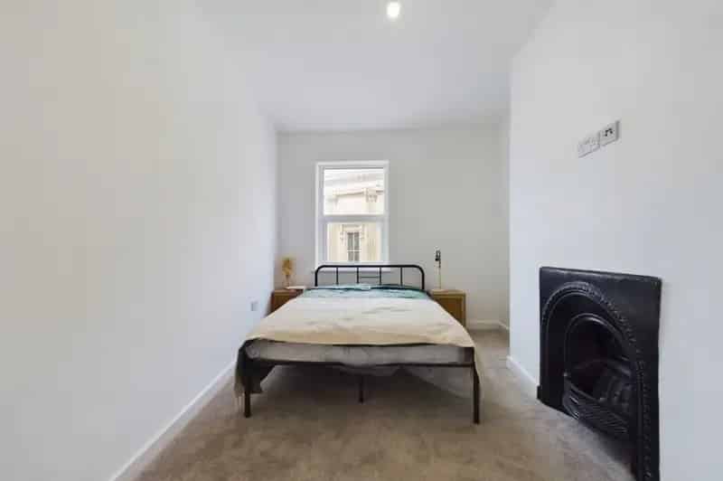 2 Bedroom Flat To Rent Available 30082025
