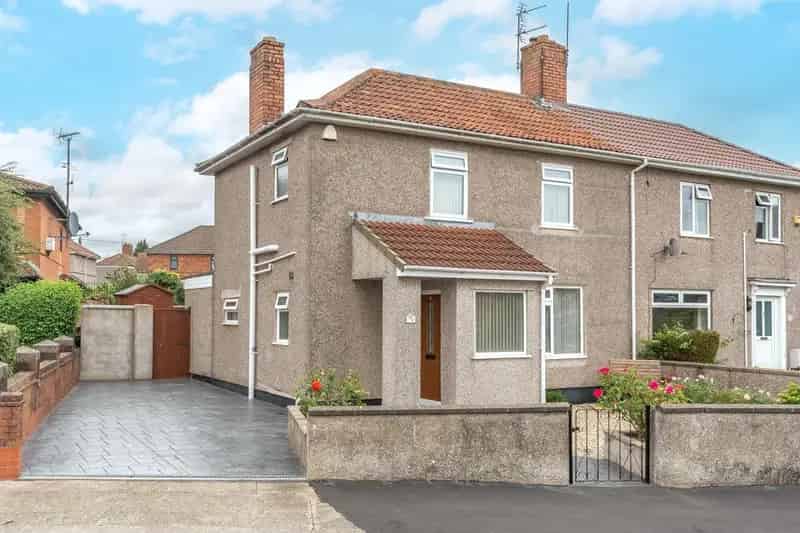 3 Bedroom Semi-Detached House for Sale
