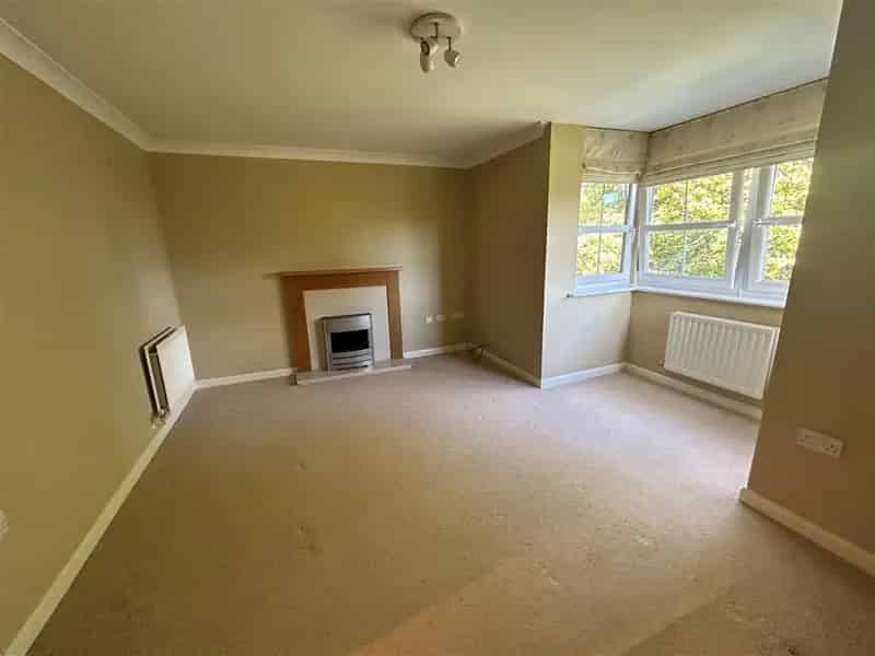 2 bedroom Flat
 To Rent