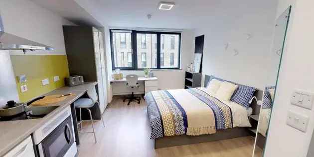 1 Room Flat 20m2 Southampton Compact Ensuite