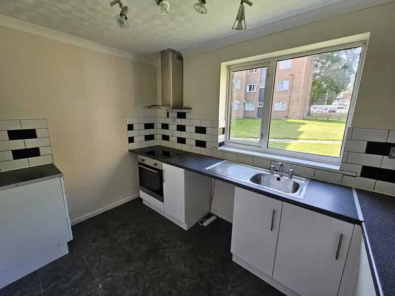 2 Bedroom Flat to Rent