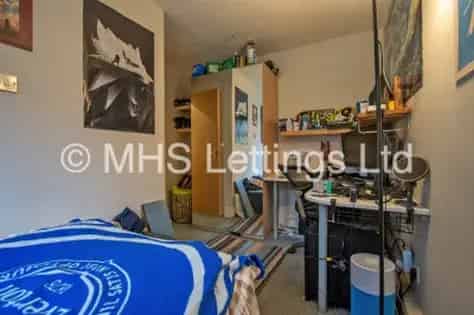 4 Room House 20m Leeds Uncapped Bills Included