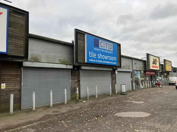 St Albans Trade Counter Unit 7000 sq ft To Let