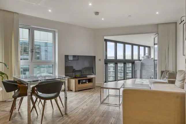 Flat for sale in New Drum Street, London E1