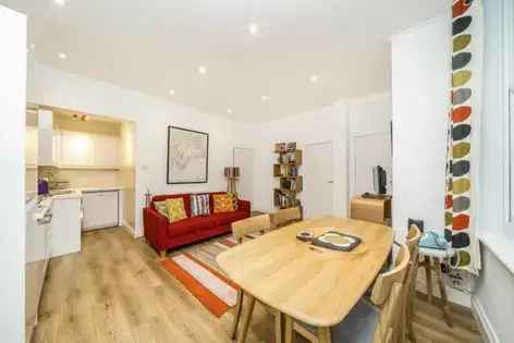 2 Bedroom Flat 119m2 London Private Patio