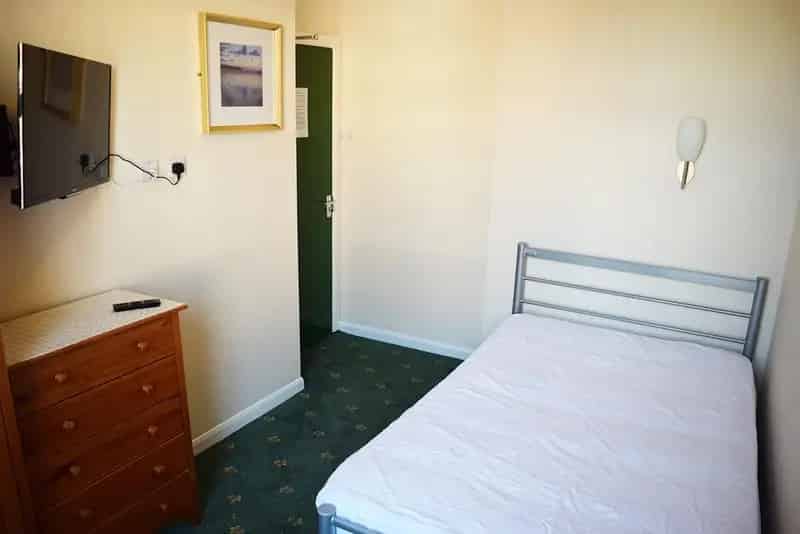 9 Bedroom Townhouse for Sale
