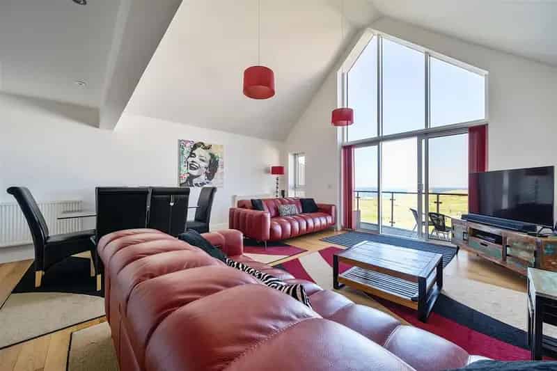 3 Bedroom Penthouse Apartment for Sale in Newquay