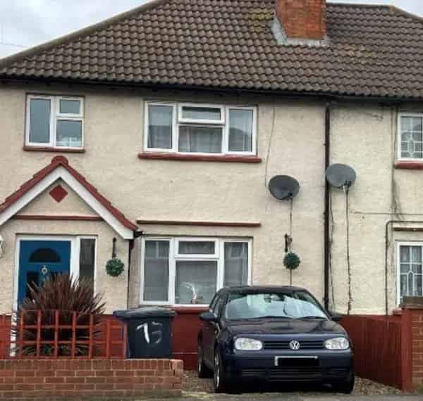 Pet-Friendly Home Near Schools and Transport