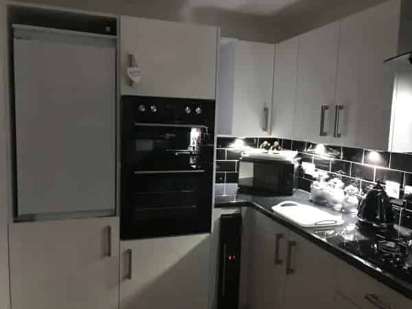 Beautiful Property with Private Garden and Modern Kitchen