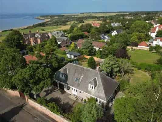 Holm Lodge, Hummel Road, Gullane, East Lothian, EH31 2BG | Property for sale | Savills