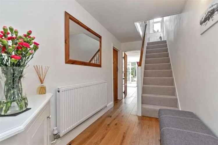 3 Bed House for Sale Tyttenhanger Green