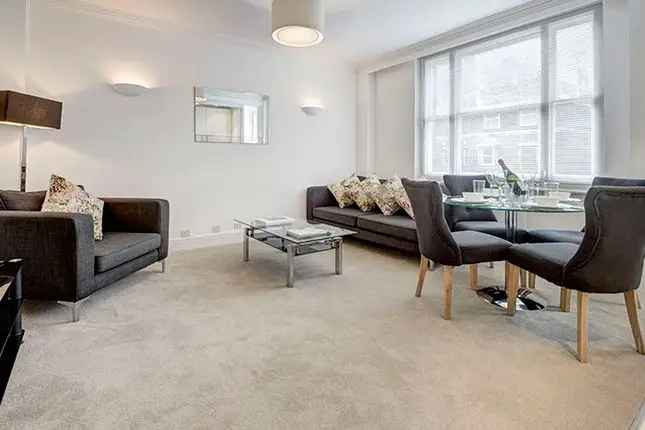 Flat to rent in Mayfair, London W1J