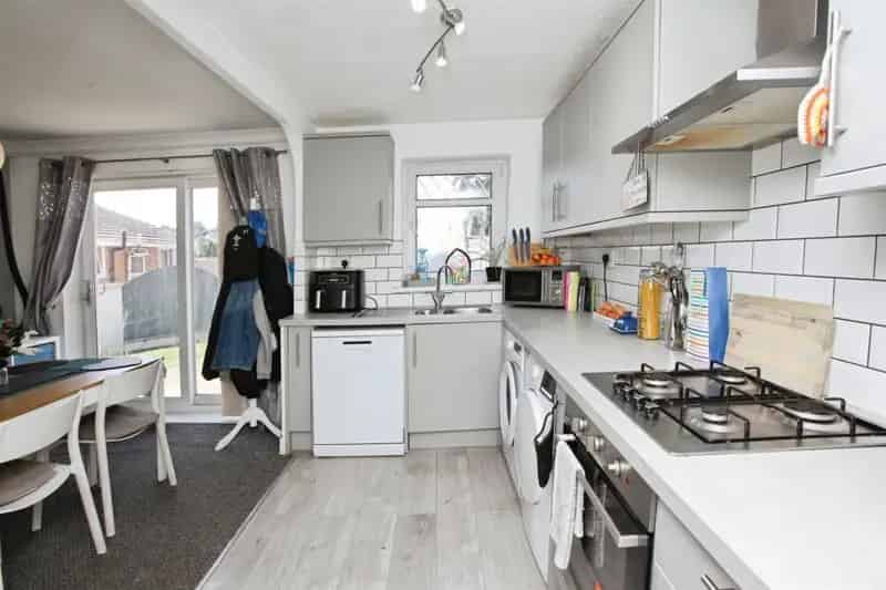 3 bedroom semi-detached house