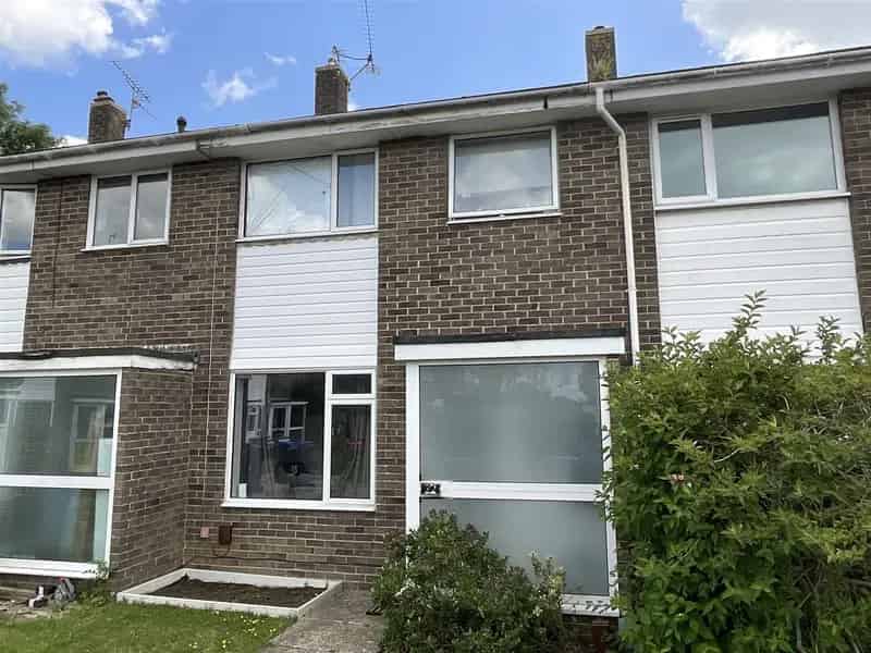 3 Bedroom Terraced House for Sale in Goring