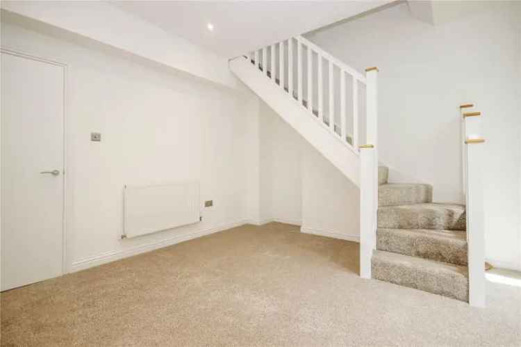 4 Bedroom Terraced House For Rent July 2025