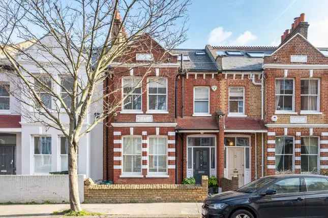 4 Bedroom House for Sale in Munster Village Fulham SW6