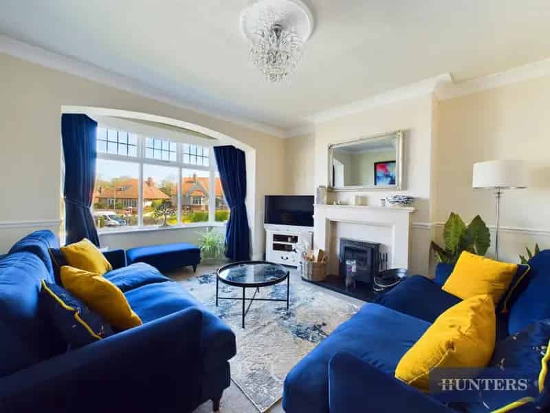 3 Bedroom House For Sale 1037 SQ FT