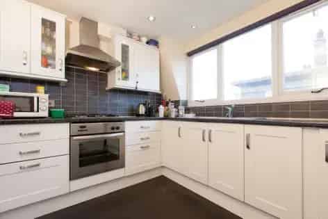 4 Bedroom House Near Burgess Park London