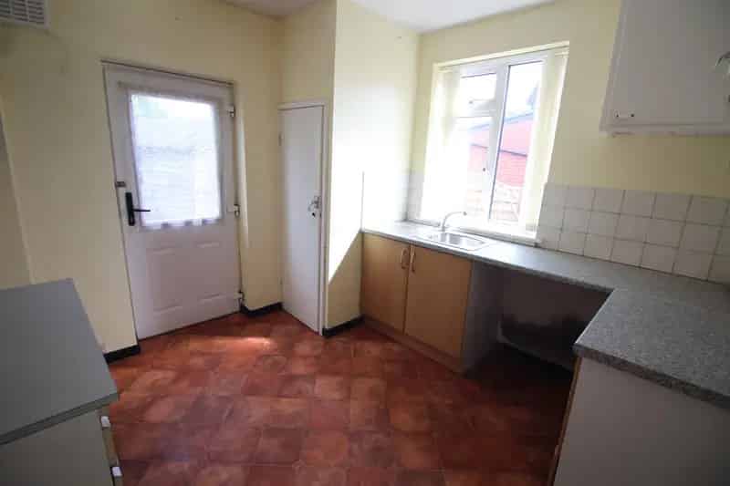 2 Bedroom Semi-Detached Bungalow House to Rent