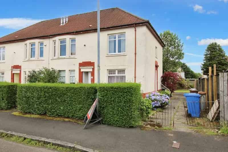 2 Bedroom Apartment for Sale Renfrewshire