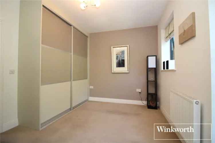 3 Bedroom House Borehamwood 1250 sq ft Linden Homes
