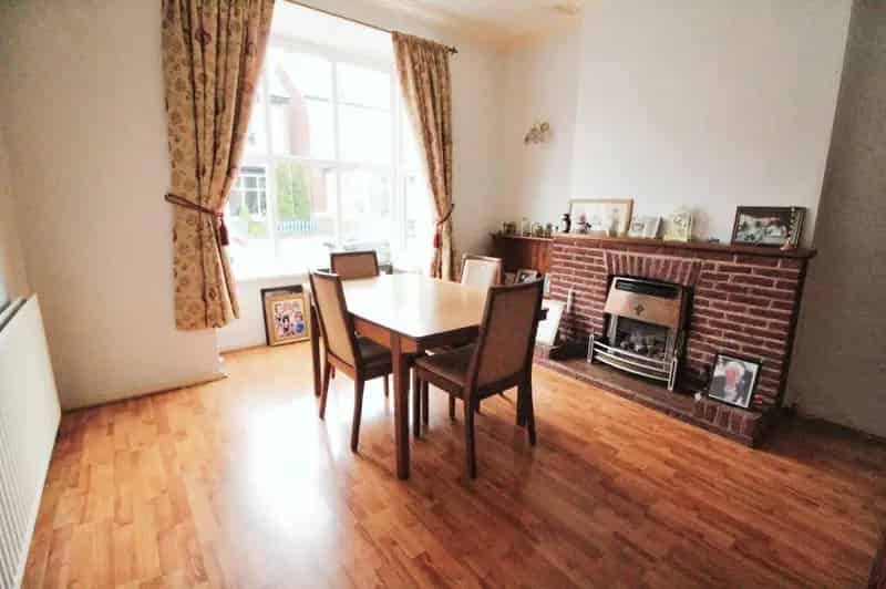 3 Bedroom Semi-Detached House Kings Heath For Sale