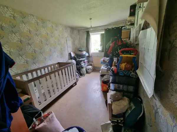 Flat For Rent in Guildford, England