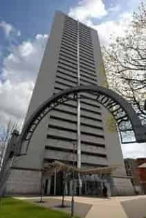 Large City Centre Flat Near Grand Central Station