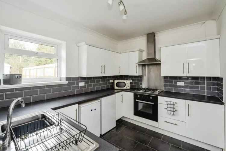 3 Bedroom End Terrace House Near Amenities and Schools