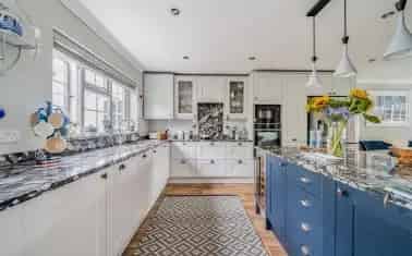 Four Bedroom Detached Family Home with Large Garden