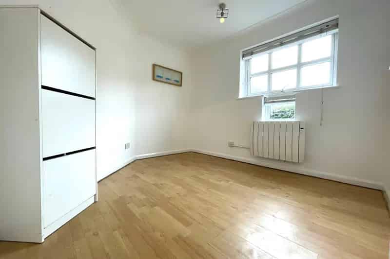 2 Bedroom Apartment Shoreham Beach Zero Deposit Available