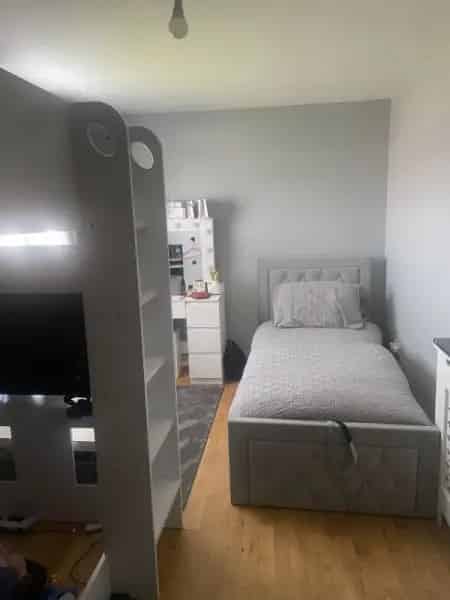 2 Bedroom House Near Swanley Park