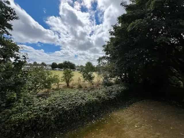 Flat For Rent , Wales