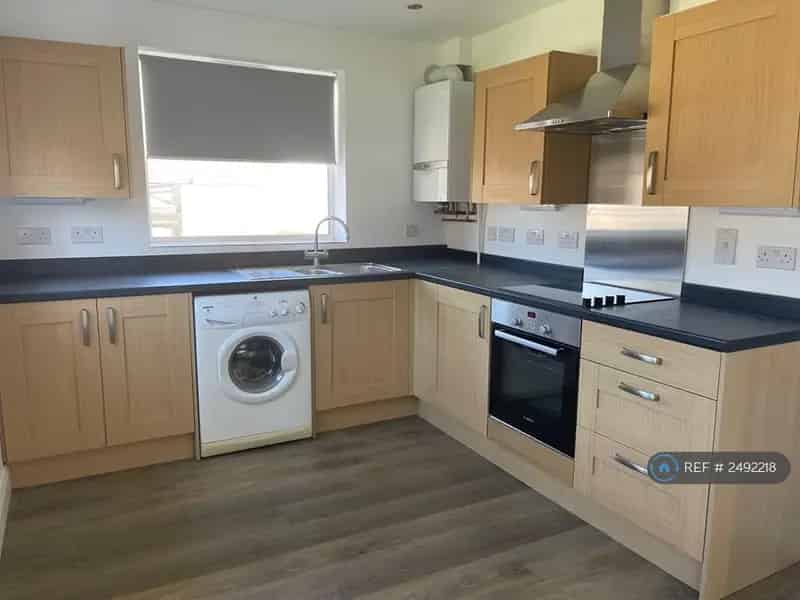 3 Bedroom Bungalow Near Brentwood and Shenfield Stations