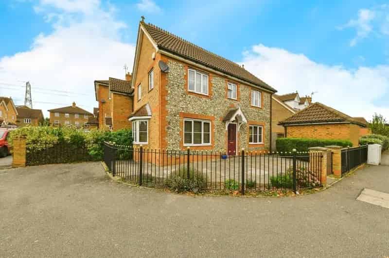 Three Bedroom Semi Detached House Great Ashby