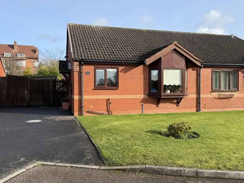 2 Bedroom Retirement Property for Sale