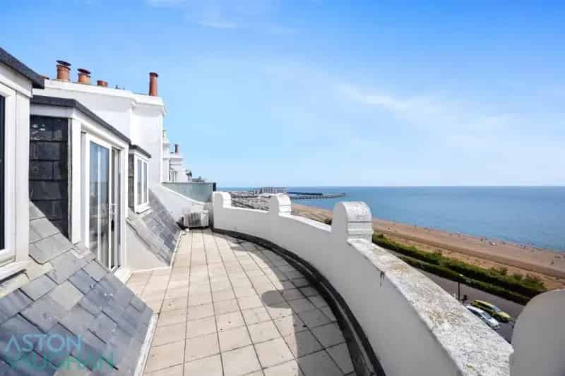 2 Bedroom Penthouse Apartment for Sale