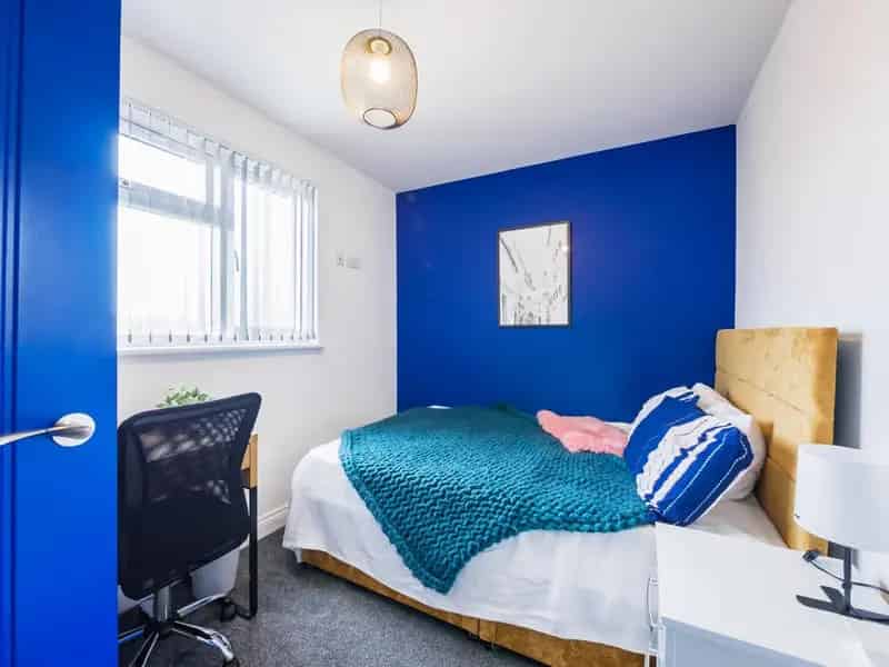 Ensuite Double Room Near Warwick University All Bills Included