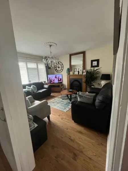 Bungalow For Rent in Vale of White Horse, England