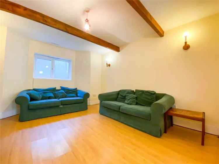 6 Bedroom Semi Detached Student House