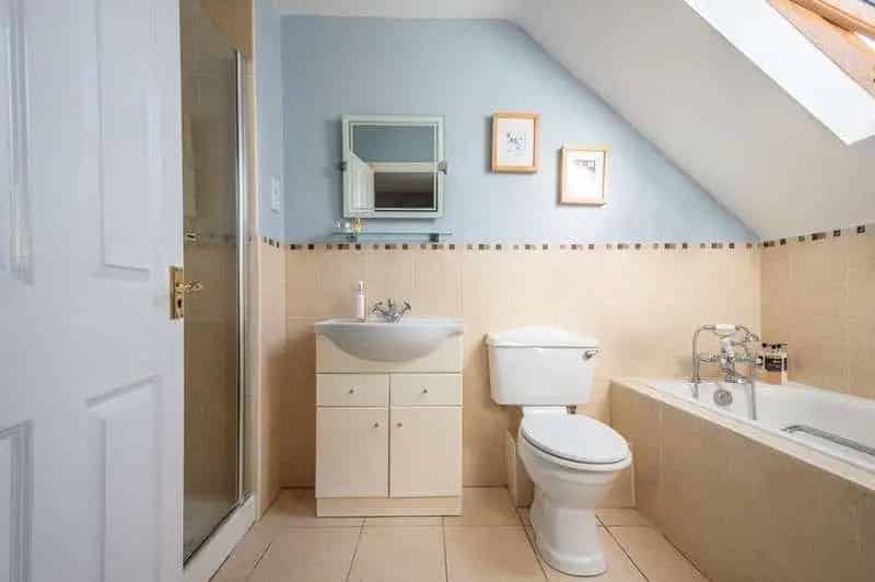 4 Bed Detached House For Sale