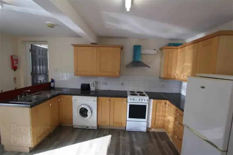 5 Bed End Terrace House Stranmillis Village South Belfast