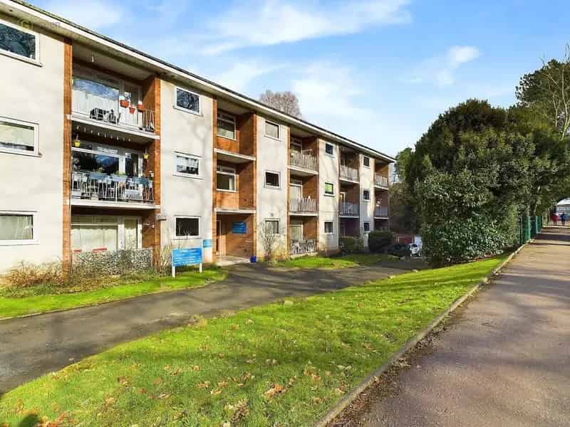 1 Bedroom Apartment for Sale in Sutton Coldfield