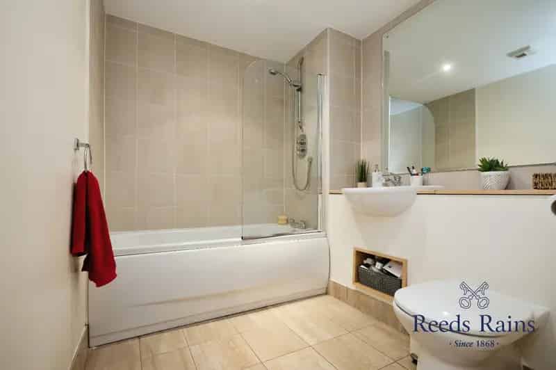 2 Bedroom Flat for Sale in Hull, East Yorkshire